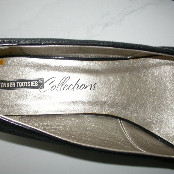 Open Toe Black Pumps - Picture 3 of 5